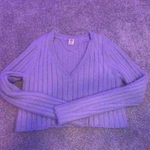 Long sleeve sweater crop top